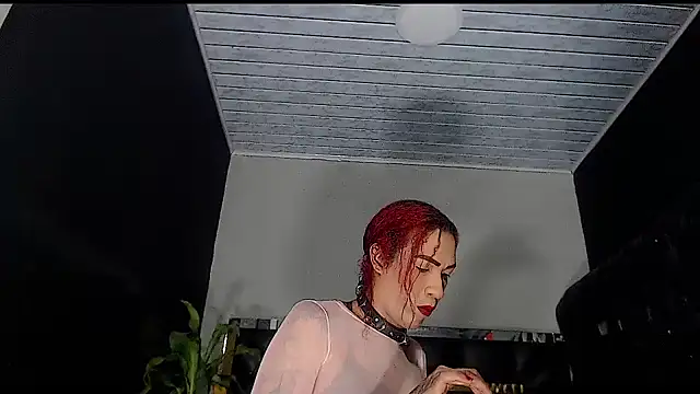 Kitie Petarda online show from 10.22.25