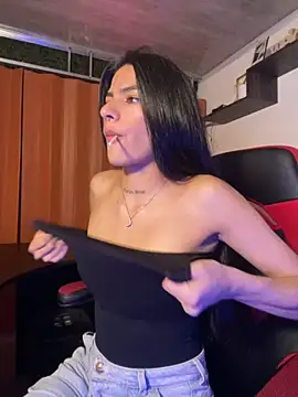 liss hot  online show from 10.06.25