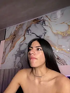 liss hot  online show from 10.15.25