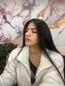 liss hot  online show from 10.27.25