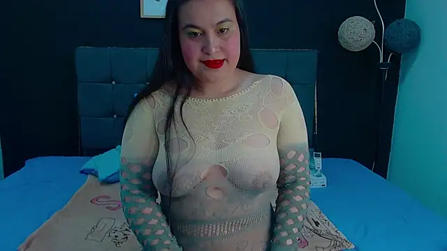 mia xx1 online show from 10.06.25