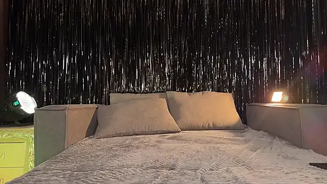 Super Suka online show from 11.01.25