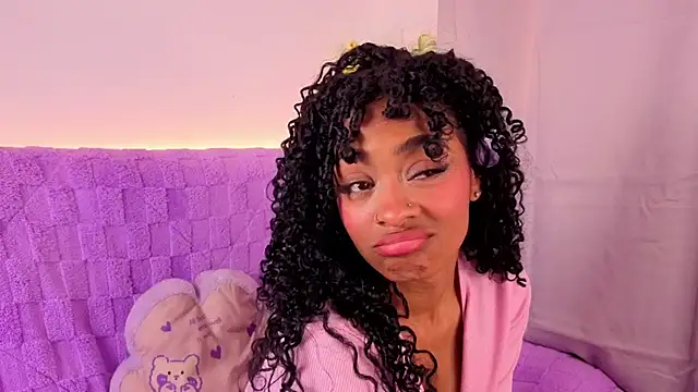 Heily Fox online show from 02.06.26