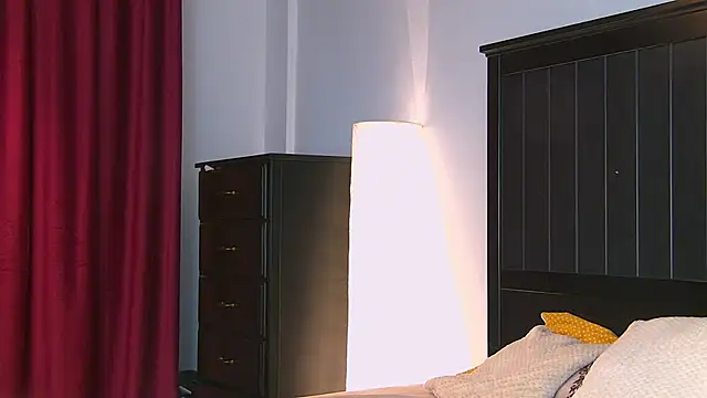 Snapshot of Yanira_Muslim chatting on 09.19.25 Yanira Muslim online show from 09.19.25