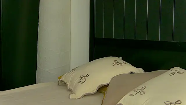 Yanira Muslim online show from 04.02.26