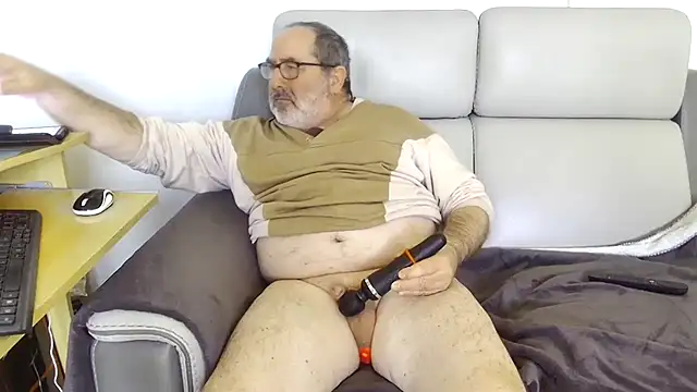 gillou1234 online show from 03.26.26