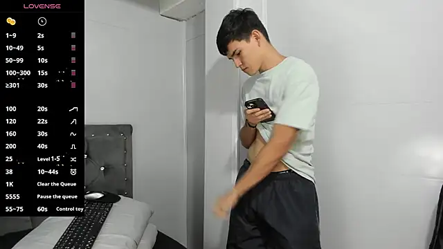 Jacobb Lee online show from 12.13.24