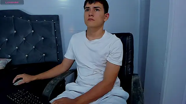 Jacobb Lee online show from 11.11.25