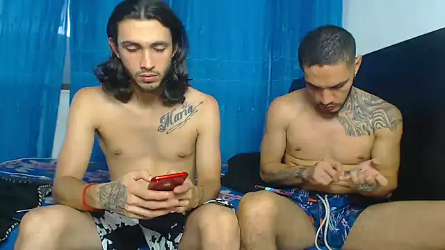 Snapshot of Hot_Sharks_ chatting on 10.26.25 Hot Sharks online show from 10.26.25