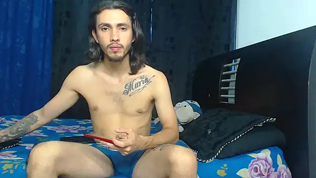 Snapshot of Hot_Sharks_ chatting on 10.31.25 Hot Sharks online show from 10.31.25