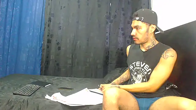 Hot Sharks  online show from 02.09.26