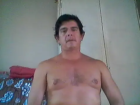 Snapshot of Marobronco chatting on 05.15.26 Marobronco online show from 05.15.26