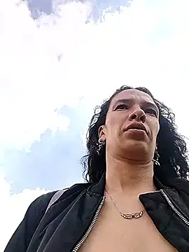 rebekka simpson online show from 11.21.25