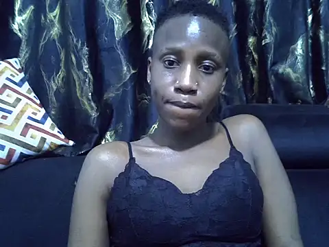 Snapshot of Spicey_diana chatting on 11.05.25 Spicey diana online show from 11.05.25