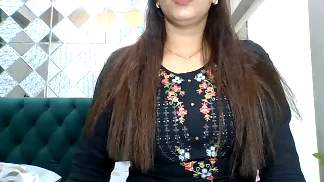 sparkling queen online show from 11.23.25