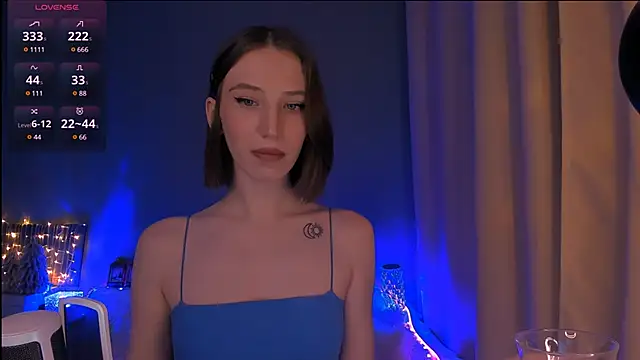 Snapshot of ellaamber chatting on 01.11.25 ellaamber online show from 01.11.25