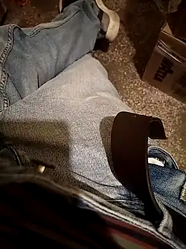 A man in public online show from 10.15.25