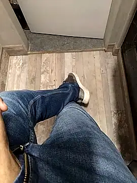 A man in public online show from 11.21.25