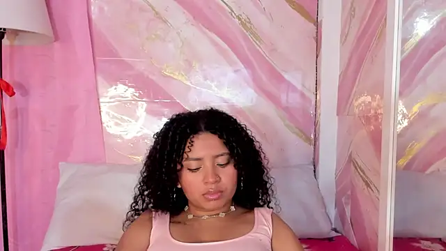 Snapshot of JessyZoe chatting on 11.18.25 JessyZoe online show from 11.18.25