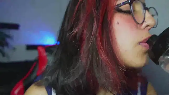 cute hollywood online show from 10.08.25