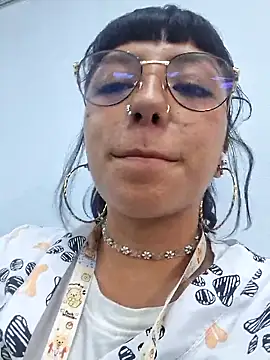 cute hollywood online show from 05.30.26