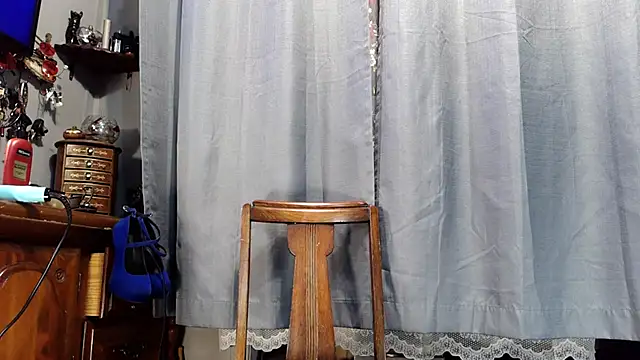 Genevieve143 online show from 02.22.26