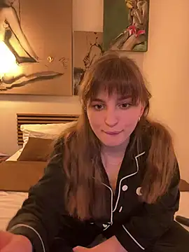 MilaDreamer online show from 12.24.24