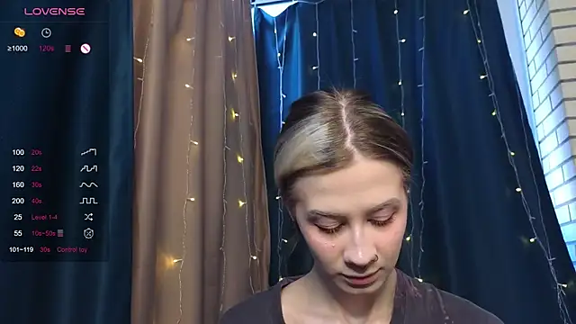 christy memeow online show from 04.12.26