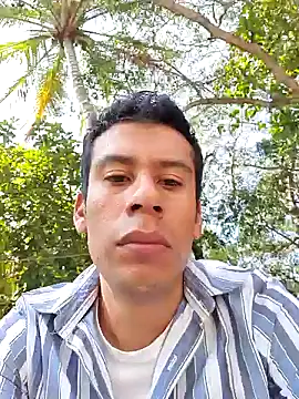 josehot151515 online show from 10.08.25