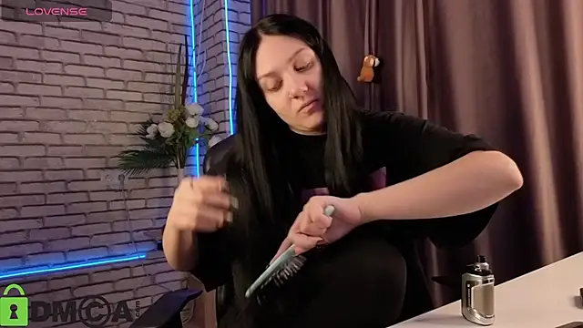 Snapshot of Kvetachka chatting on 10.22.25 Kvetachka online show from 10.22.25