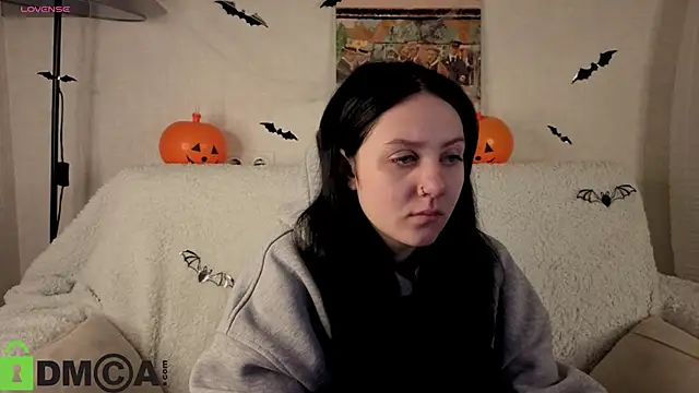 Snapshot of Kvetachka chatting on 10.26.25 Kvetachka online show from 10.26.25