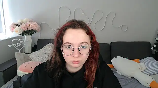 Mini Diva online show from 02.28.26