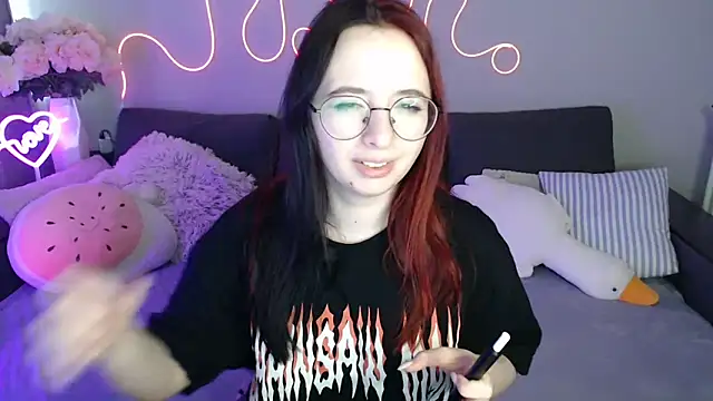Mini Diva online show from 06.05.26