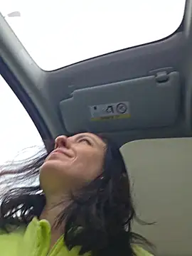 lovewildguy1 online show from 12.17.25