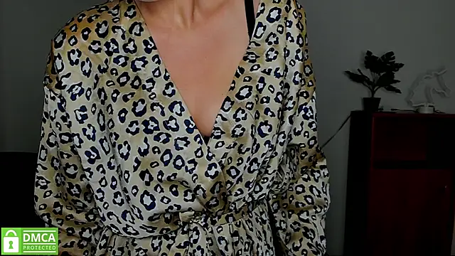 annakillianox online show from 10.11.25