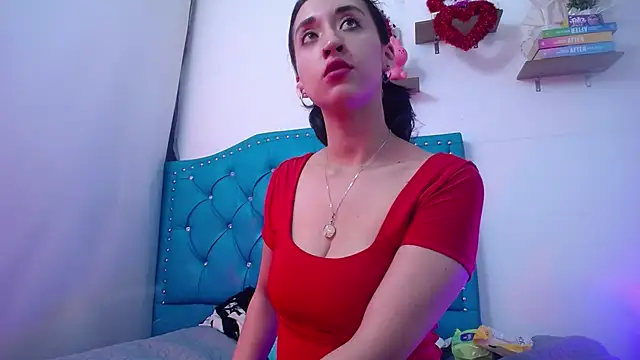 luly pink online show from 12.15.24