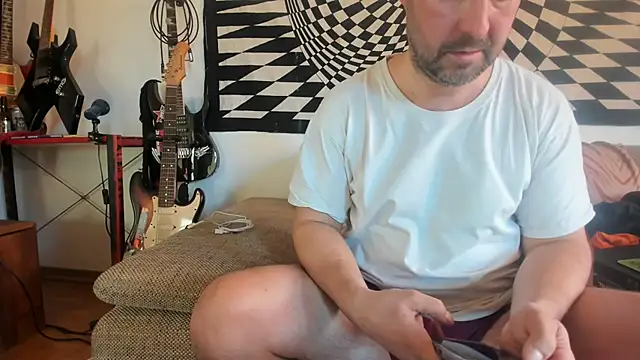 Snapshot of soulfuck92 chatting on 01.03.25 soulfuck92 online show from 01.03.25