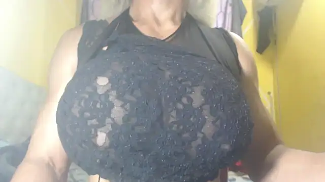 DanielaMuscleTS online show from 03.15.25