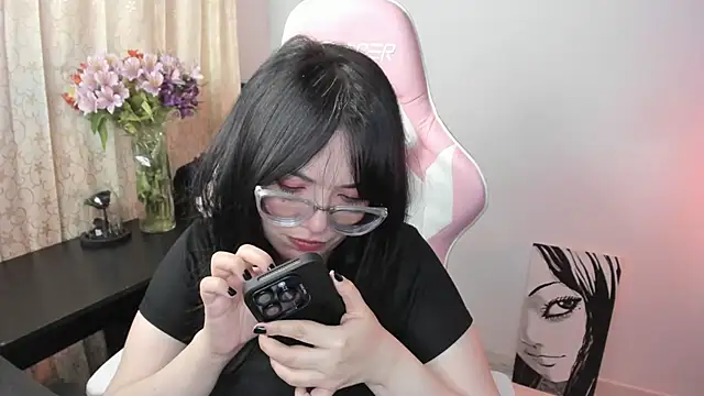 Snapshot of _hikaru_arimura chatting on 12.10.24 hikaru arimura online show from 12.10.24