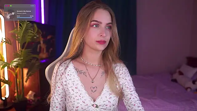 Kamila icee online show from 10.09.25