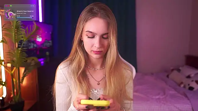 Kamila icee online show from 10.10.25