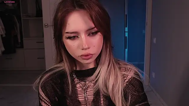 KellyBarton online show from 04.12.26