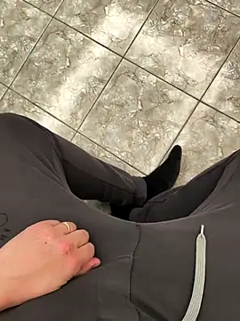 onbifeet online show from 04.18.26