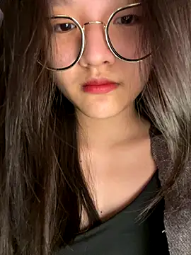 Snapshot of Krixxi22 chatting on 10.10.25 Krixxi22 online show from 10.10.25