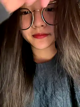 Snapshot of Krixxi22 chatting on 10.24.25 Krixxi22 online show from 10.24.25