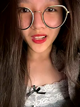 Snapshot of Krixxi22 chatting on 11.09.25 Krixxi22 online show from 11.09.25