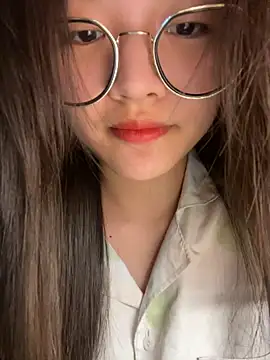 Krixxi22 online show from 11.20.25