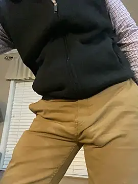 Snapshot of Realybigdill chatting on 11.03.25 Realybigdill online show from 11.03.25