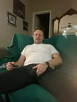 Snapshot of Realybigdill chatting on 05.16.26 Realybigdill online show from 05.16.26