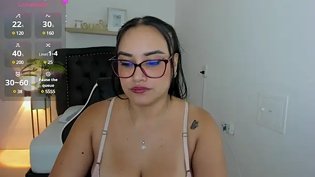 zoe danae  online show from 12.21.24